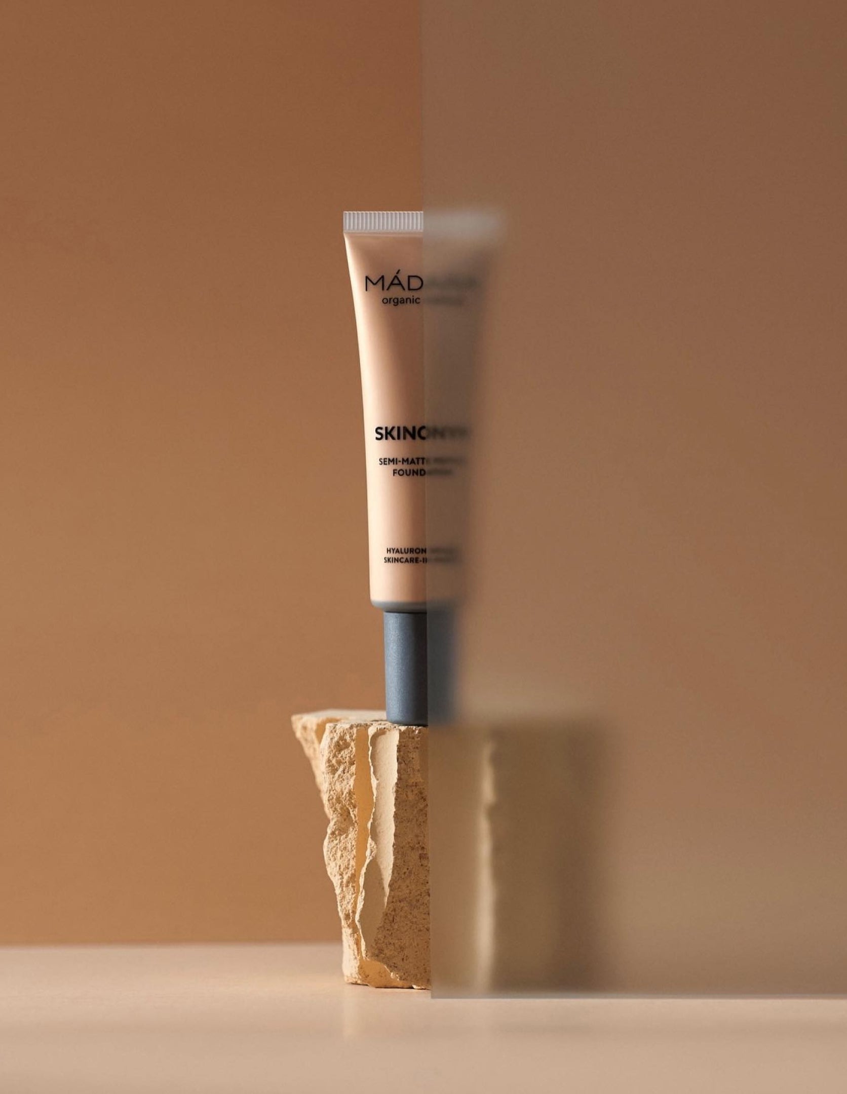 Semi-Matte Peptide Foundation