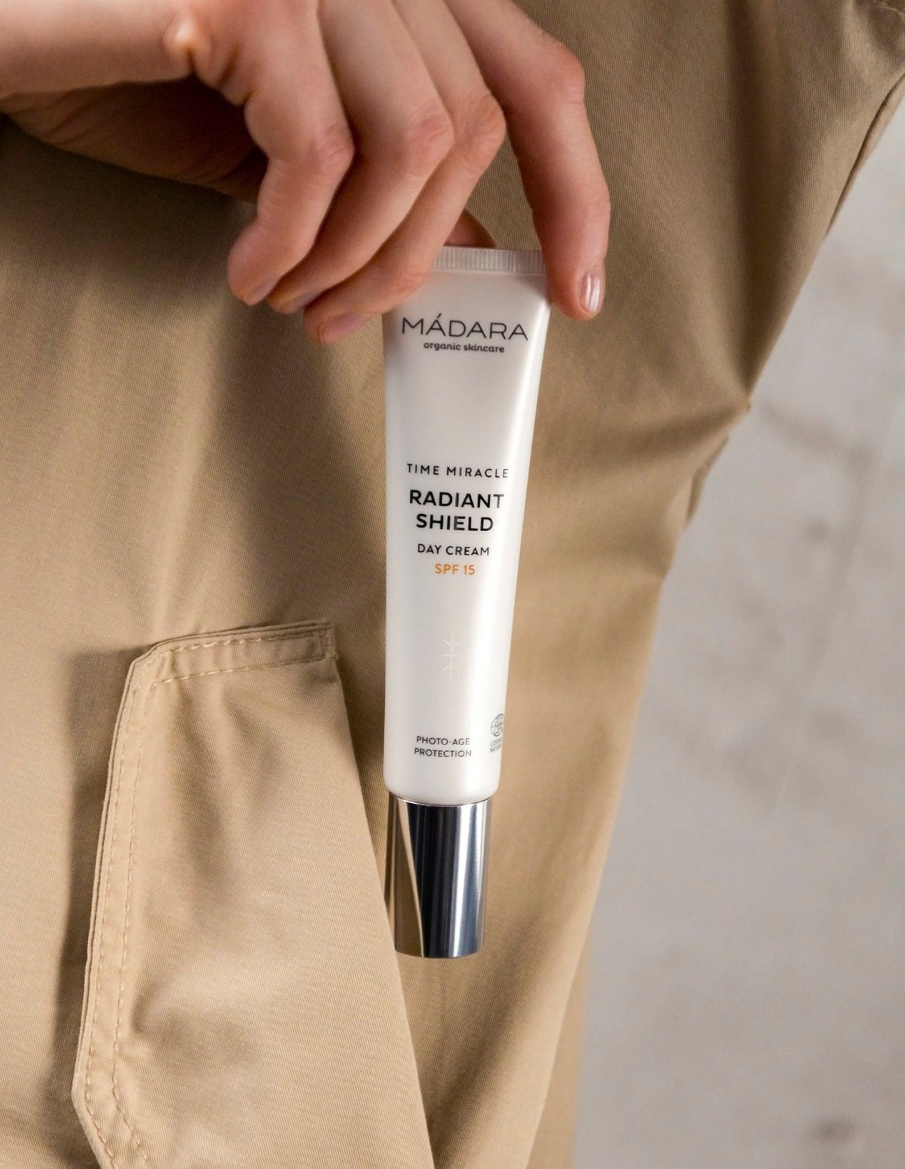 Radiant Shield Day Cream SPF15